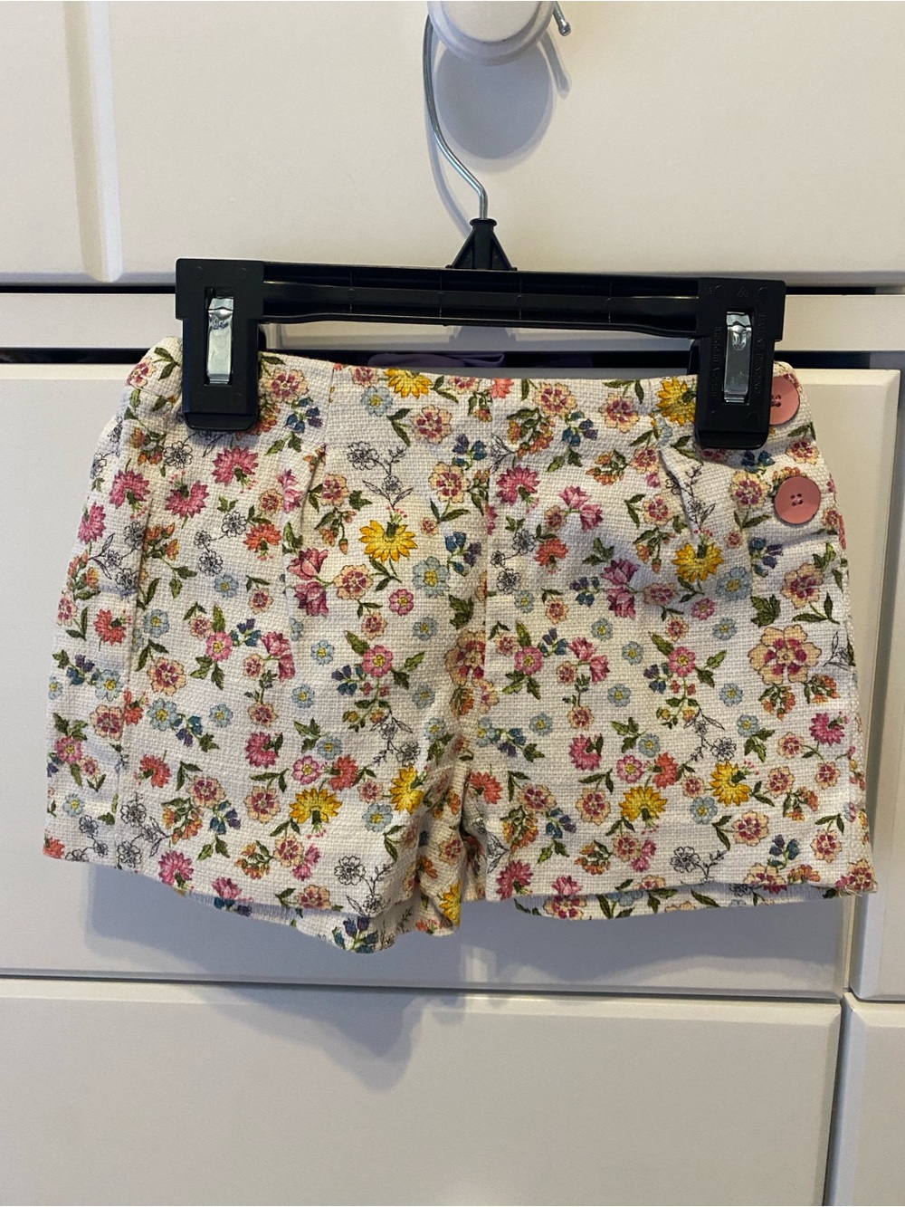 Zara Cream Floral Shorts / Size 12-18m / VGUC